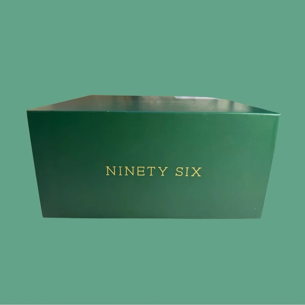 NINETY SIX No. 29 Candle Set with Gold Wick Trimmer